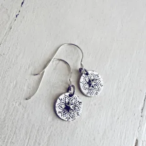 starstruck // silver star coin dangle earrings