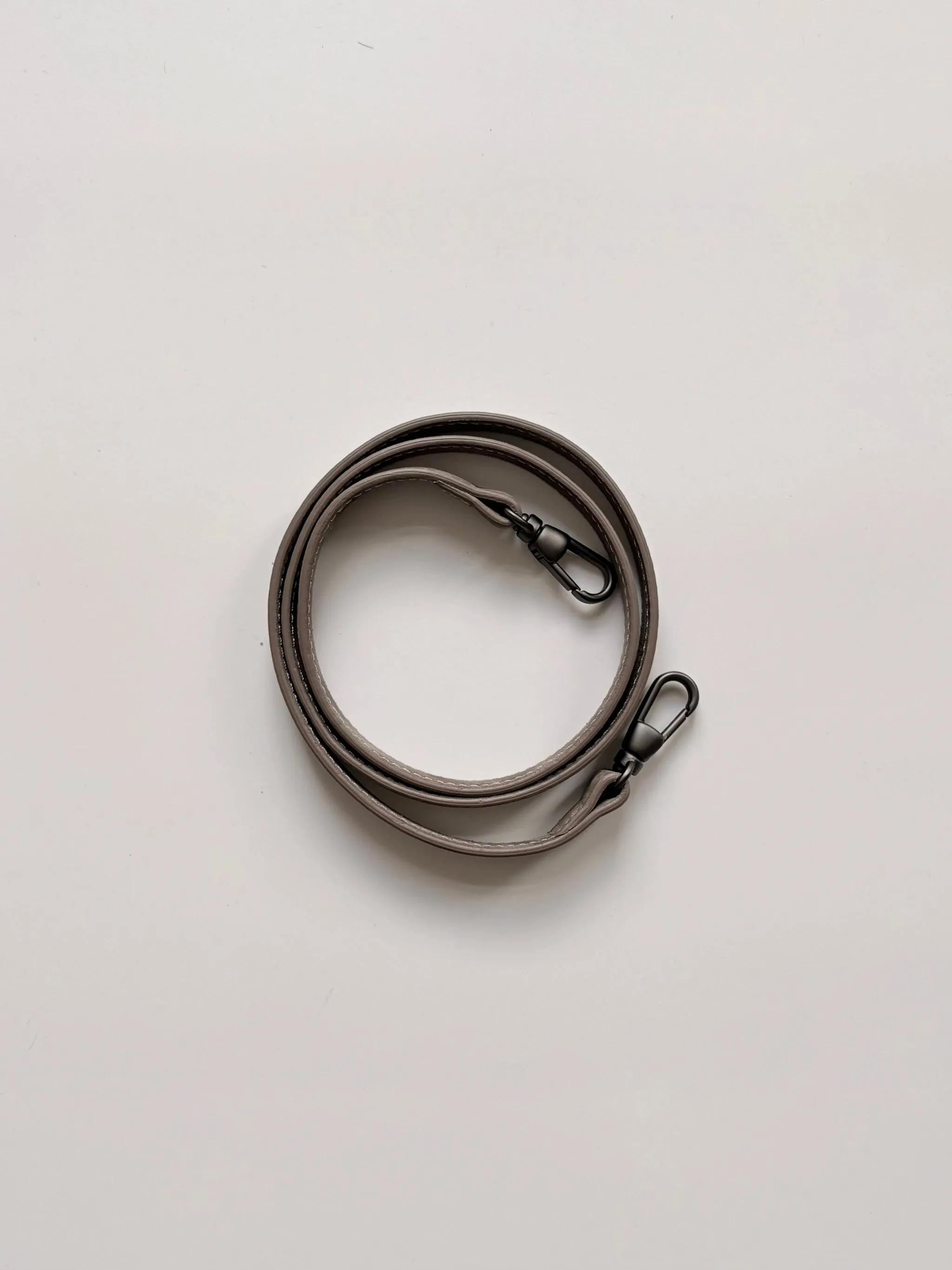 The Hold —Leather Strap