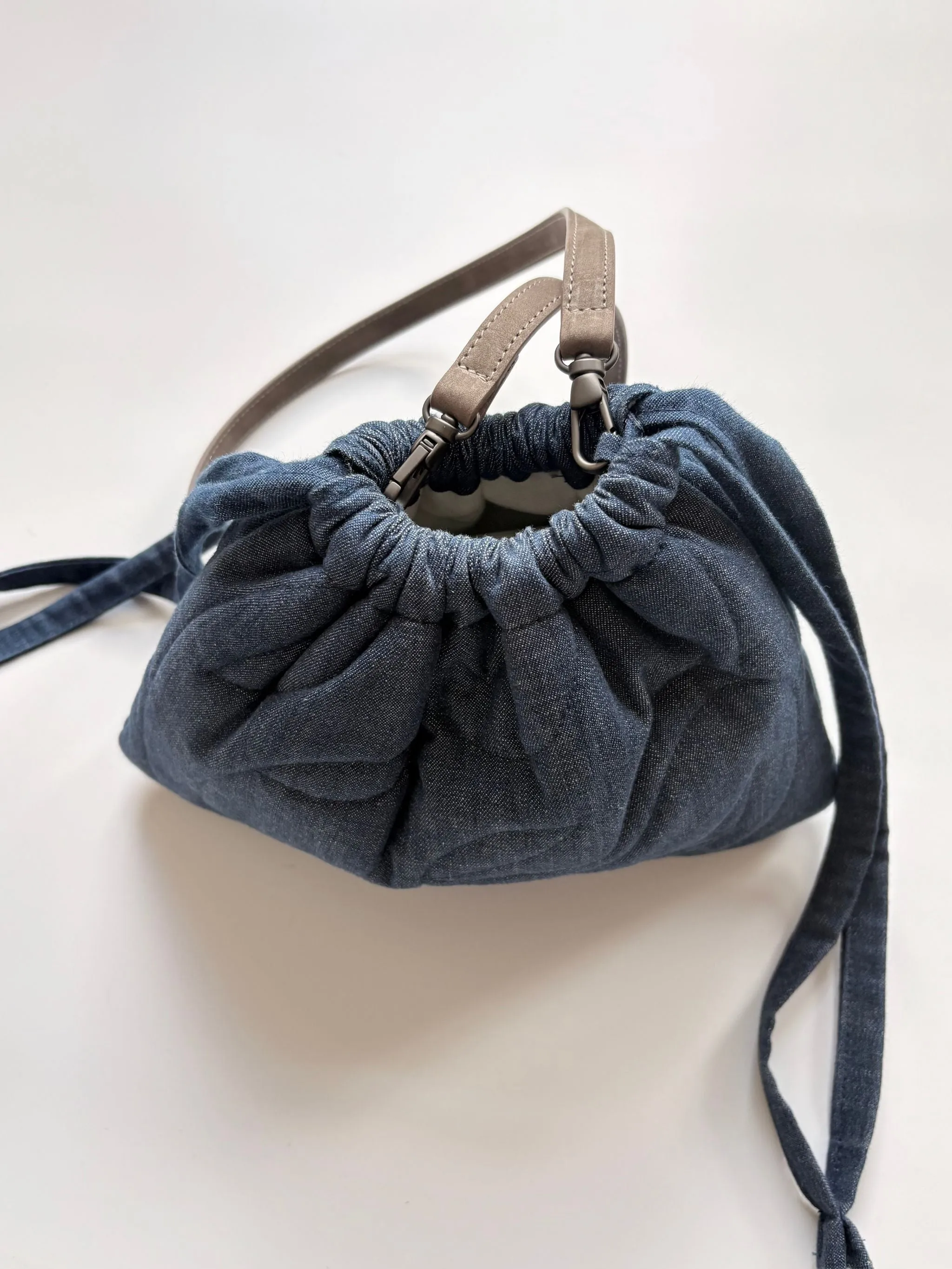 The Hold —Leather Strap