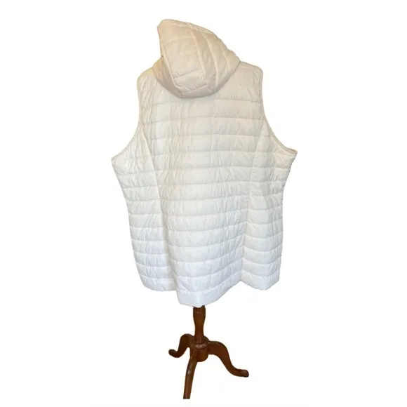 Torrid Light Packable Lightweight Puffer Vest Dew Plus Size 5X NWT