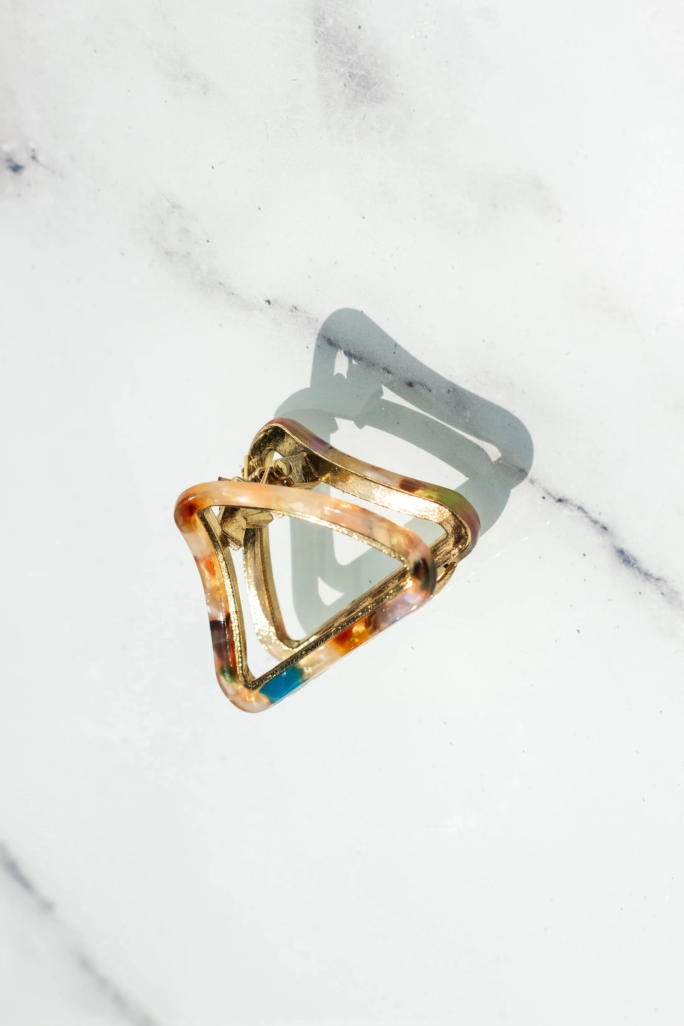 Triangle Outline Claw Hair Clip