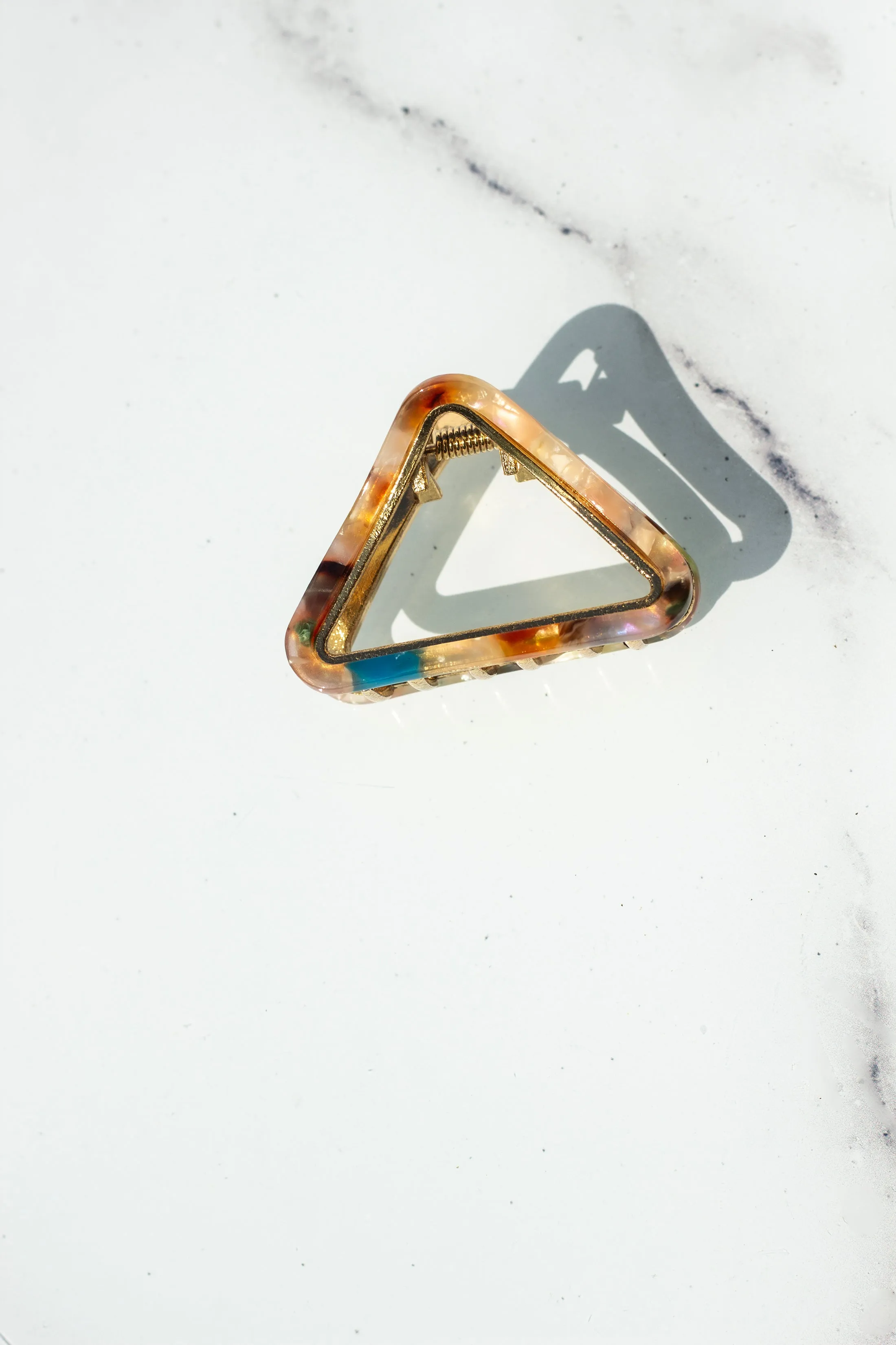 Triangle Outline Claw Hair Clip