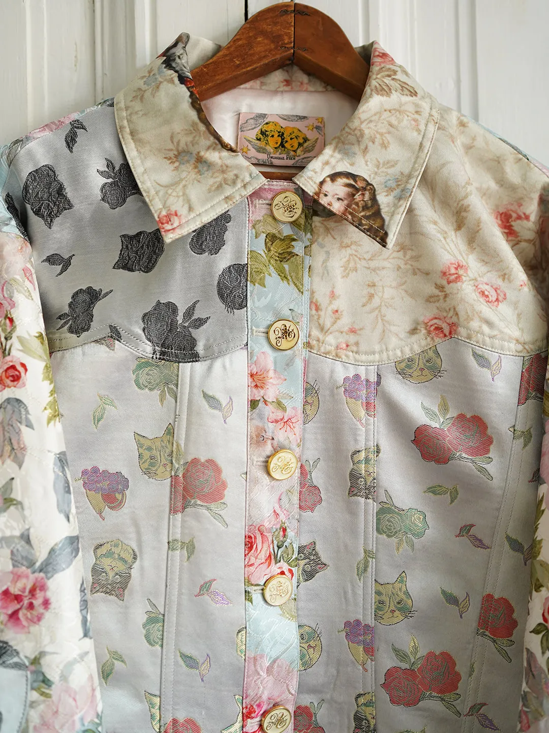 Unlogical Poem Classical Style Flower and Cat Brocade Patchwork Jacket