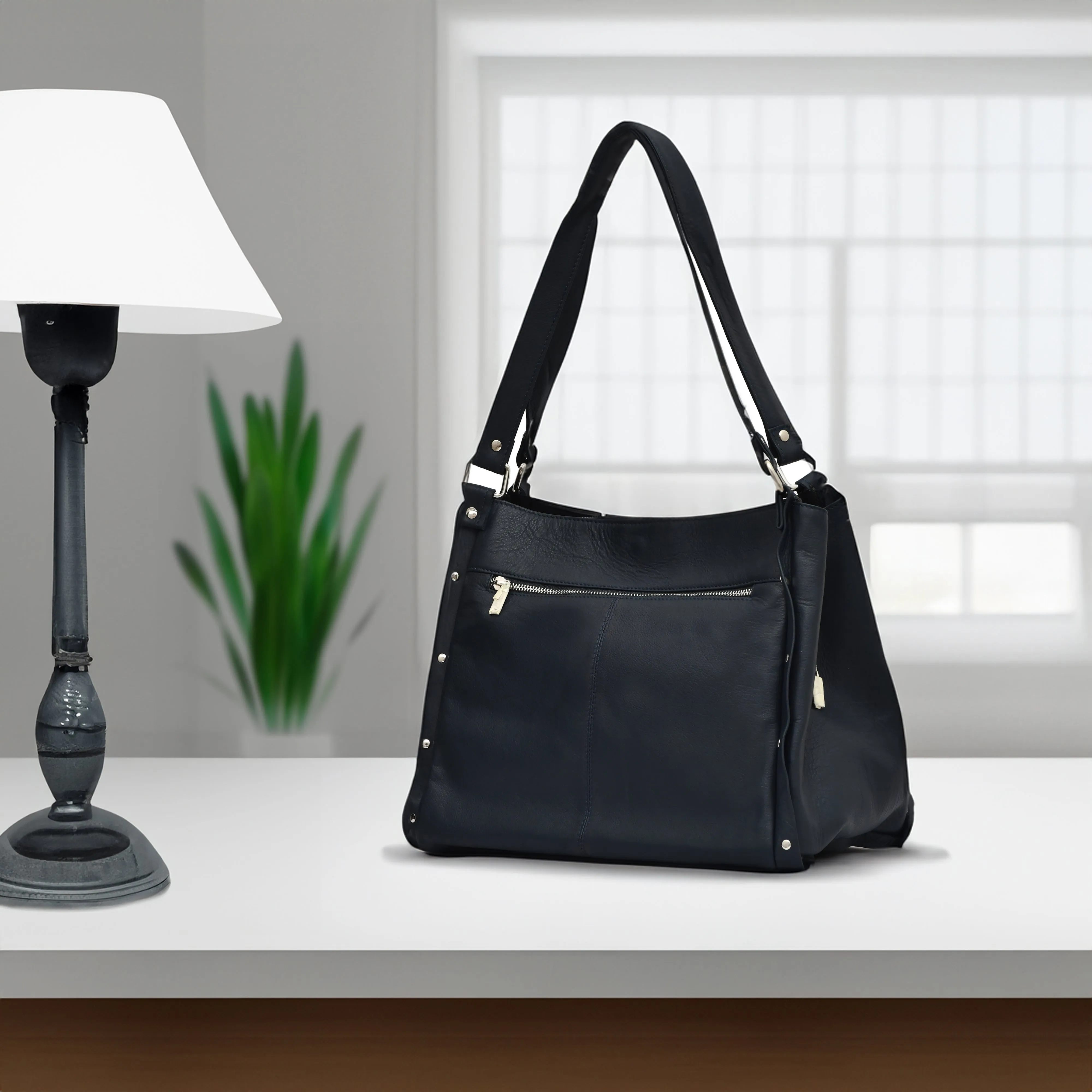 Women Black Large-Size Leather Bag Style Code 3001