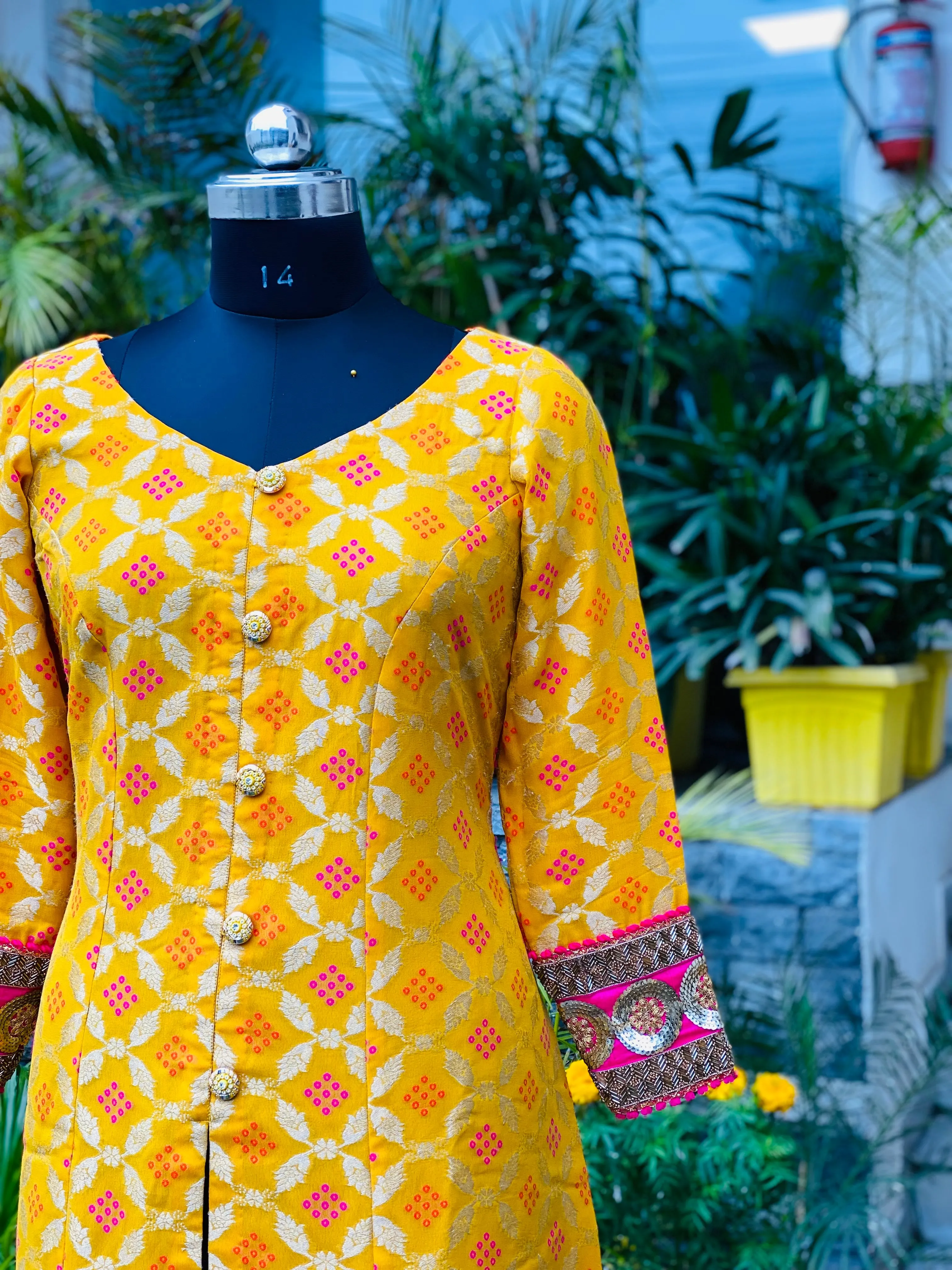 Yellow Ghatchola Silk Suit